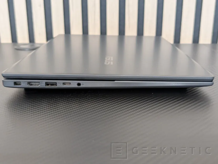 Geeknetic ASUS V16 V3607VM Review 3