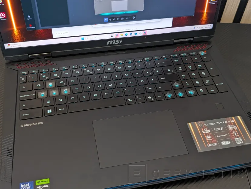Geeknetic MSI RAIDER 18 HX AI A2XW Review 7