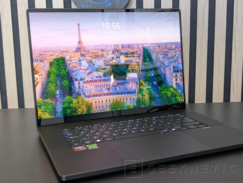 Geeknetic ASUS ProArt P16 H7606WP Review 5
