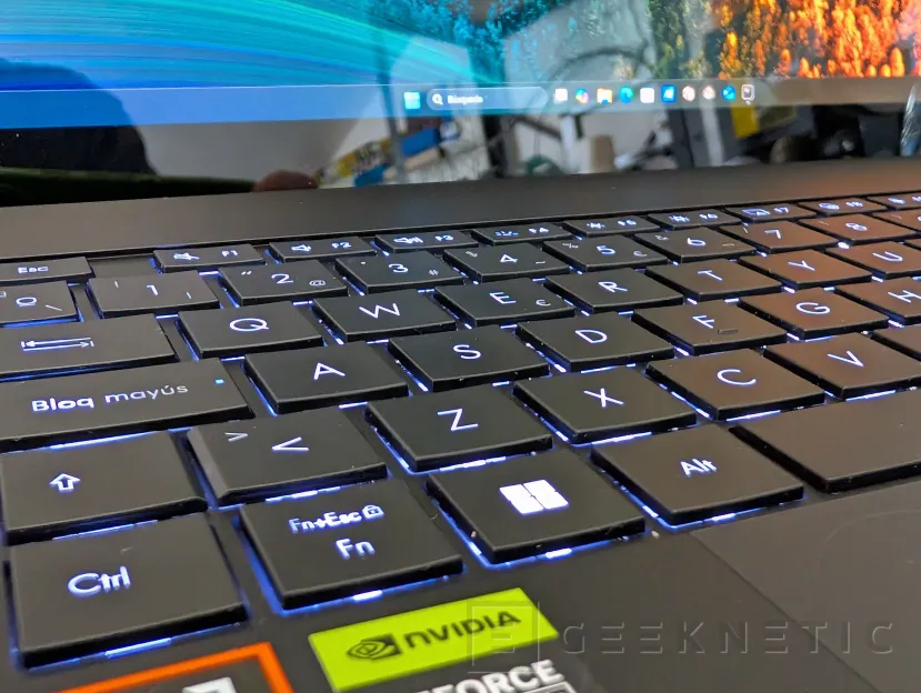 Geeknetic ASUS ProArt P16 H7606WP Review 8