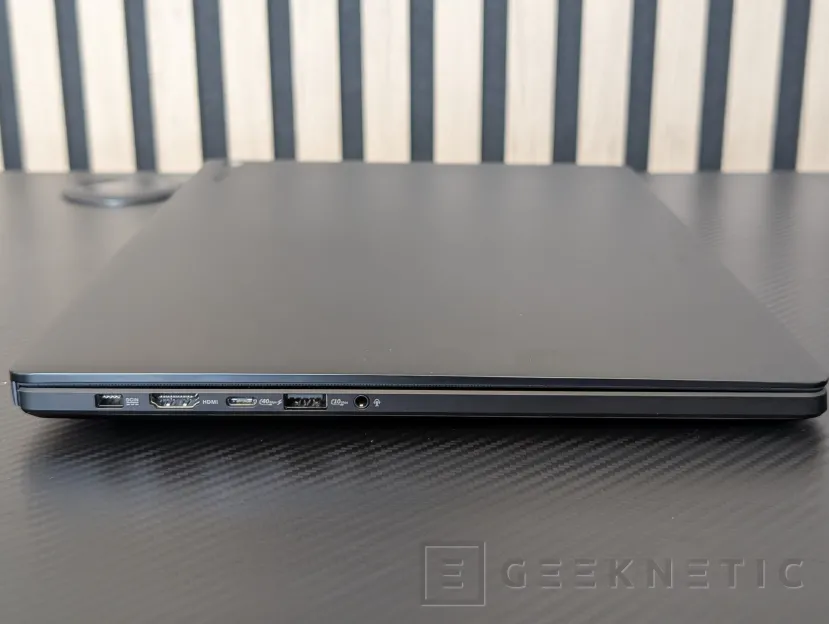 Geeknetic ASUS ProArt P16 H7606WP Review 4