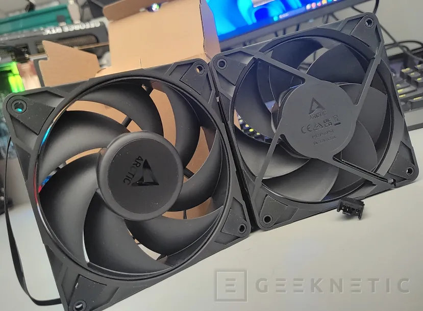 Geeknetic Arctic P12 Pro PST Review 8