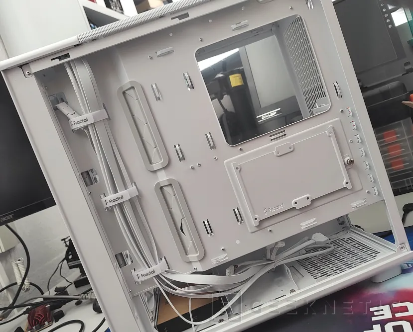 Geeknetic Fractal Design Epoch Review 7