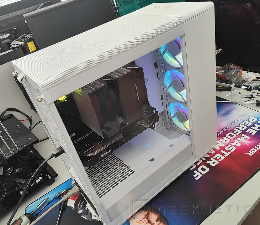 Geeknetic Fractal Design Epoch Review 30