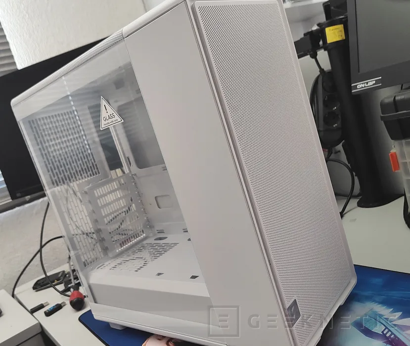 Geeknetic Fractal Design Epoch Review 3