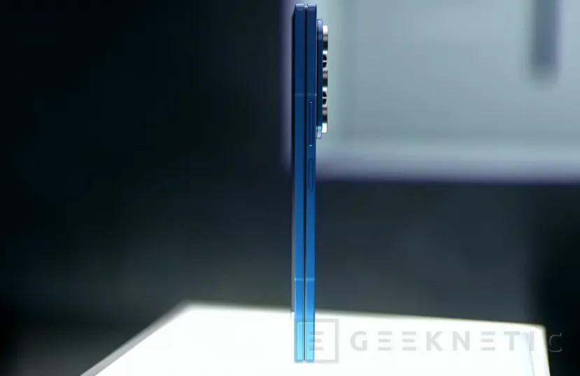 Geeknetic Galaxy Z Fold 7: El Smartphone plegable más exclusivo de Samsung es más fino y caro que nunca 2