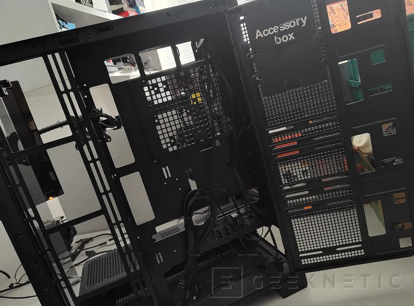 Geeknetic FSP U691 Black ARGB Review 6