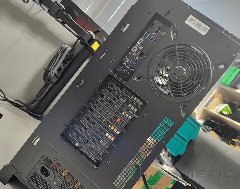 Geeknetic FSP U691 Black ARGB Review 14