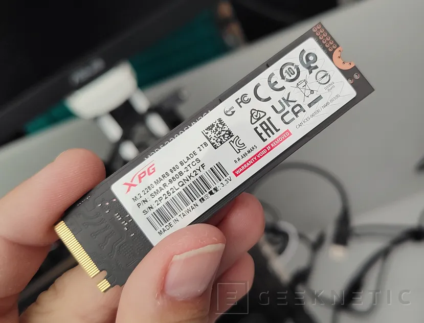 Geeknetic XPG MARS 980 BLADE 2TB Review 8