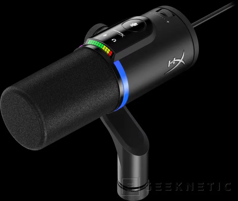 Geeknetic Los auriculares HyperX Cloud Alpha 2 Wireless incorporan una base para personalizar la iluminación RGB 4