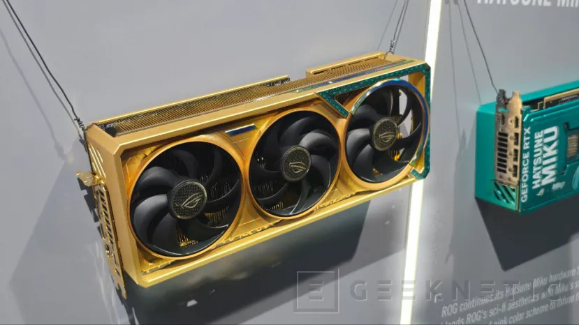 Geeknetic Tarjetas gráficas, routers, monitores, ratones y una colaboración con Hatsune Miku entre los productos mostrados por ASUS 6