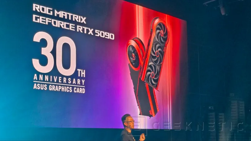 Geeknetic ASUS는 30주년을 기념하여 ROG MATRIX GeForce RTX 5090 Limited Edition을 공개했습니다.