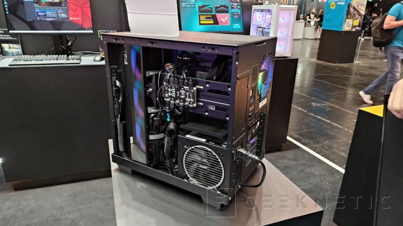 Geeknetic be quiet! presenta su nueva caja Light Base 500 LX con un gran espacio interior y capacidad para 10 ventiladores 1