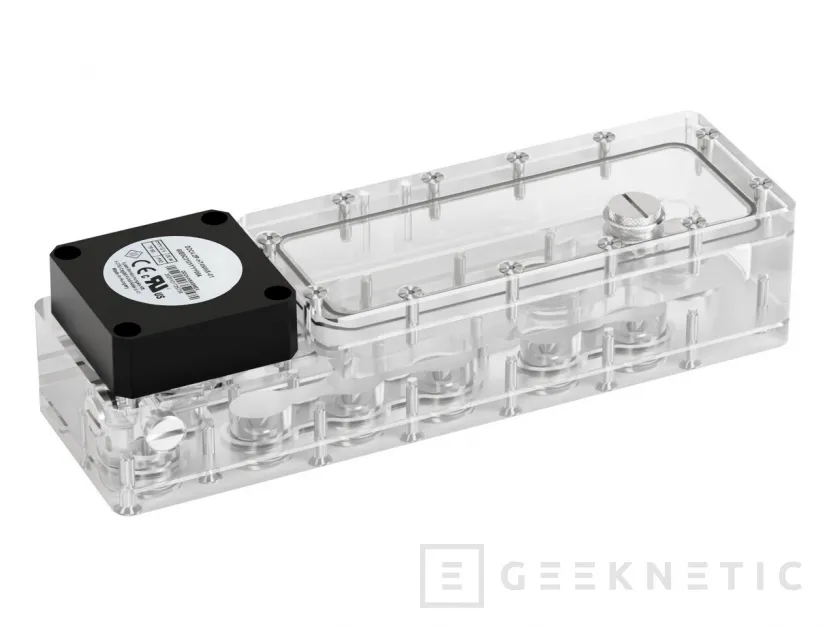 Geeknetic Alphacool Core Distro Plate 240 XS D5/DDC combina acrílico transparente, conectores G1/4 integrados y soporte para bombas D5 o DDC 1
