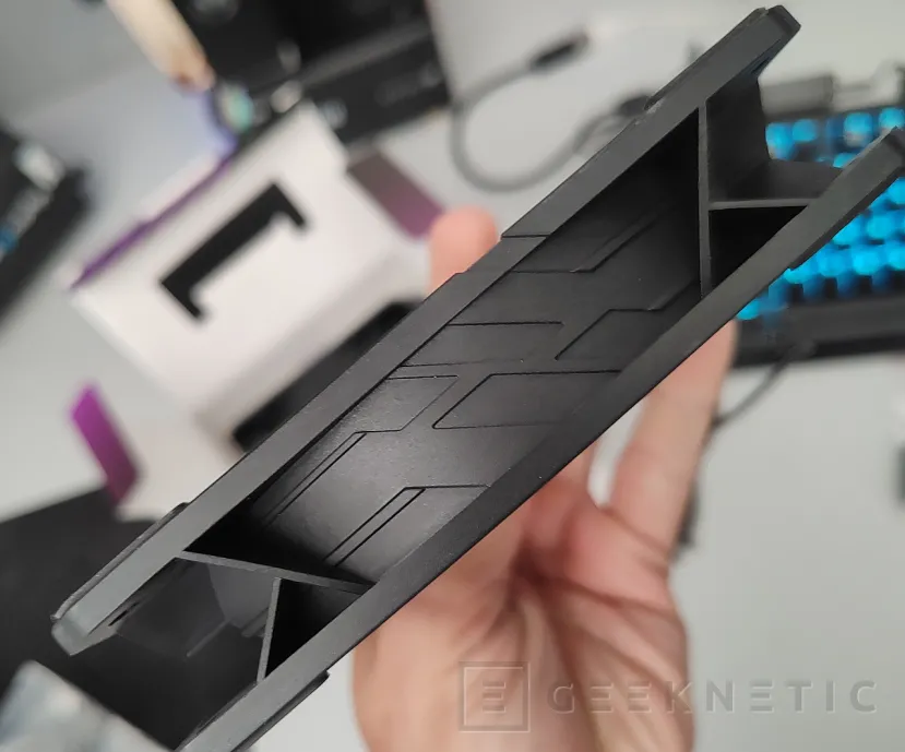 Geeknetic Cooler Master SickleFlow Edge 120 ARGB 3 in 1 kit Review 5