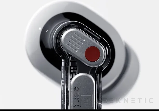 Geeknetic Nothing deja ver los Ear 3 antes de su lanzamiento el 18 de septiembre con estuche de aluminio reciclado y botón Talk en el frontal 2