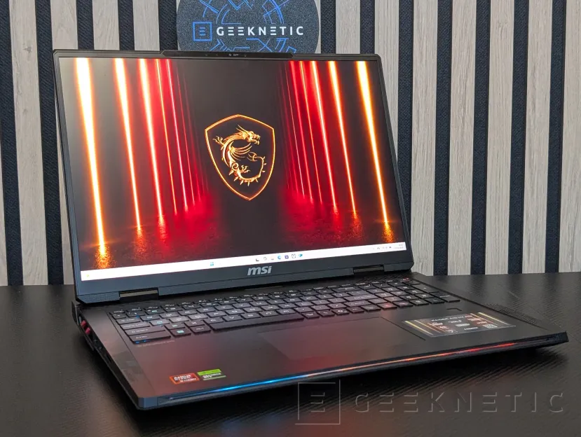 Geeknetic MSI RAIDER A18 HX A9WJG Review con AMD Ryzen 9 9955HX3D 60