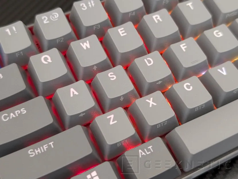 Geeknetic ENDORFY Thock V2 Compact Wireless Review 13