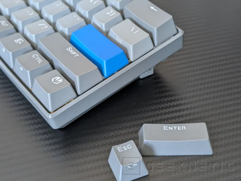 Geeknetic ENDORFY Thock V2 Compact Wireless Review 9