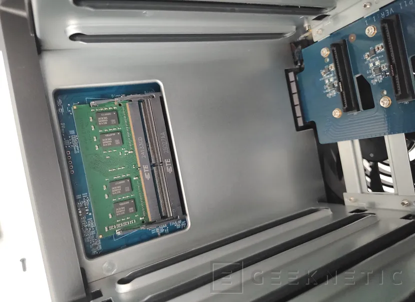 Geeknetic Synology DS1525+: el NAS que Eleva la Gama 25+ con más Rendimiento y Escalabilidad 3