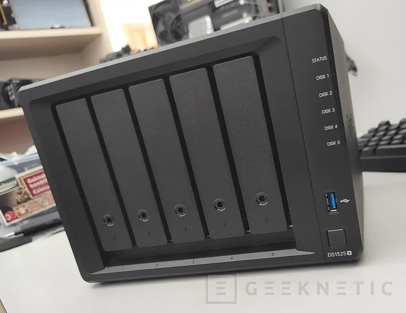 Geeknetic Synology DS1525+: el NAS que Eleva la Gama 25+ con más Rendimiento y Escalabilidad 2