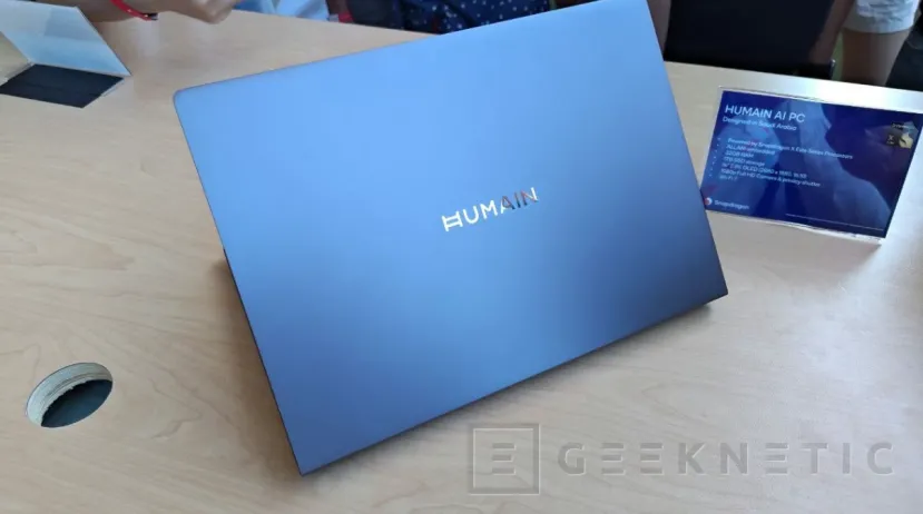 Geeknetic HUMAIN lanza Horizon Pro: el Primer Portátil del Mundo con Agente de IA Local Integrado en el Sistema 5