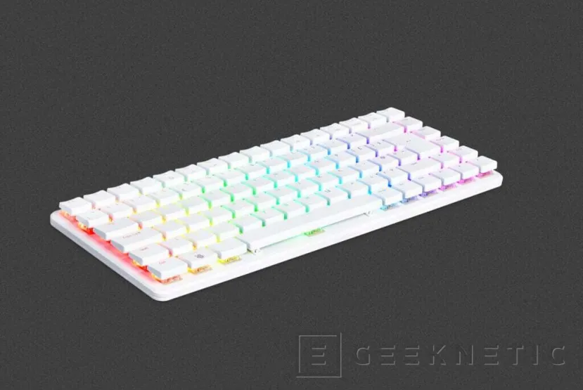 Geeknetic Raspberry Pi 500+ llega con teclado mecánico, SSD M.2 de 256 GB y 16 GB de RAM como su mayor salto de potencia 1