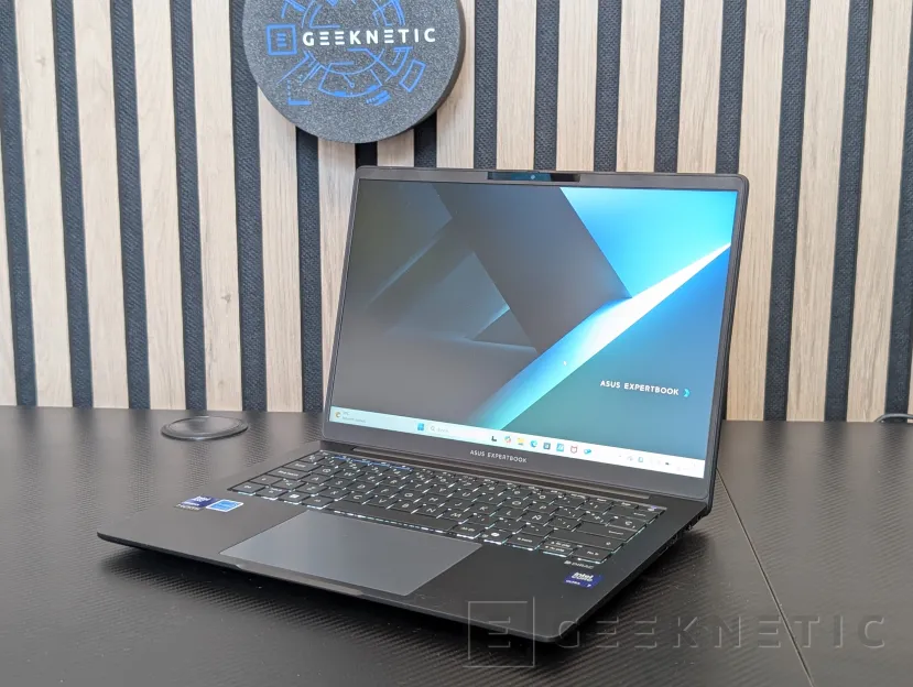 Geeknetic ASUS ExpertBook B5 B5405CCA Review 36