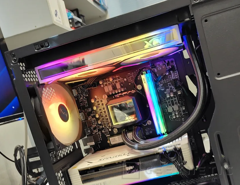 Geeknetic XPG LEVANTE II 240 Review 16