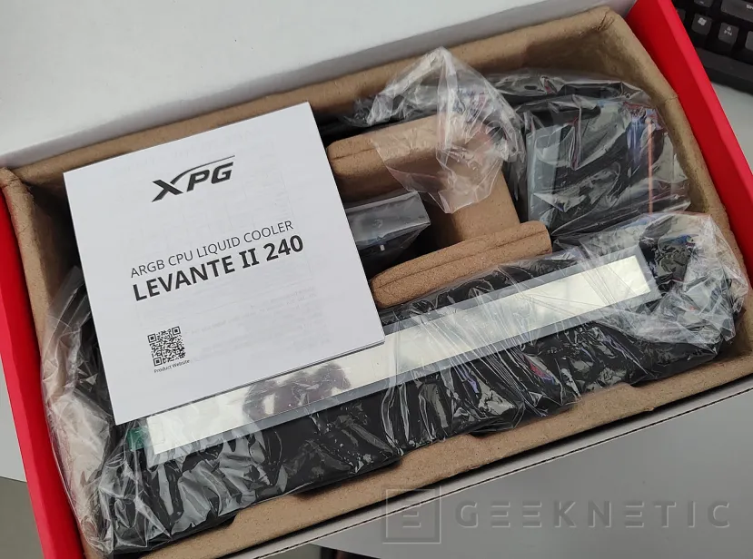 Geeknetic XPG LEVANTE II 240 Review 2