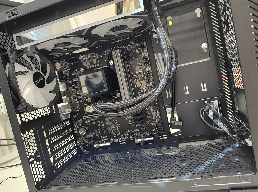 Geeknetic XPG VALOR AIR NANO Review 17