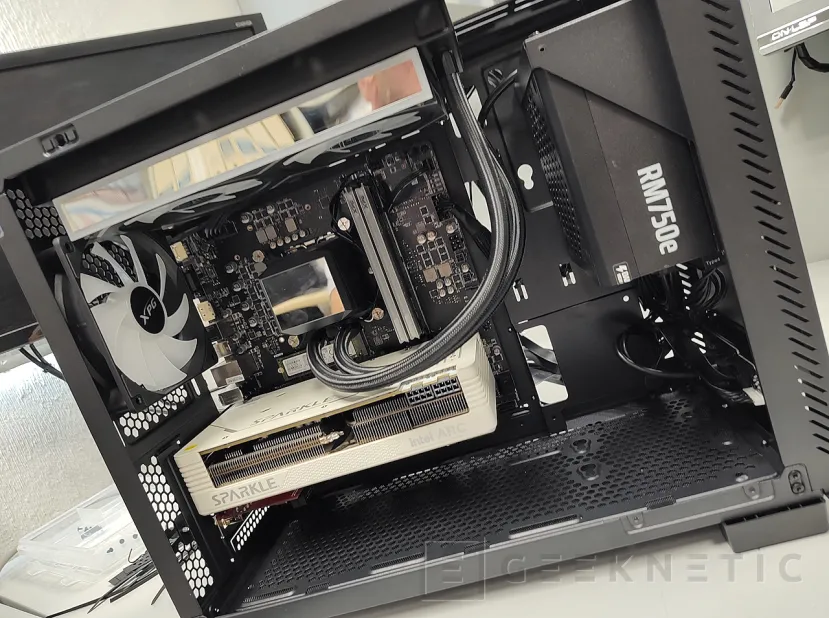 Geeknetic XPG VALOR AIR NANO Review 18