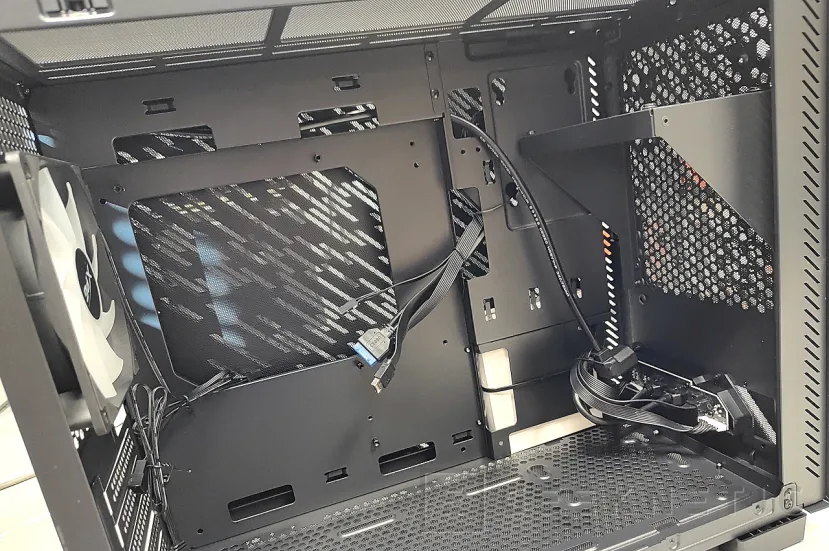 Geeknetic XPG VALOR AIR NANO Review 7