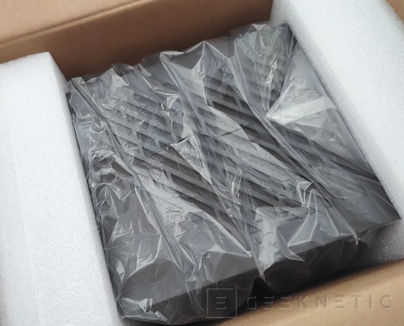 Geeknetic XPG VALOR AIR NANO Review 1