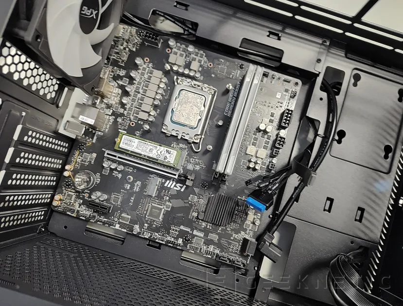 Geeknetic XPG VALOR AIR NANO Review 11