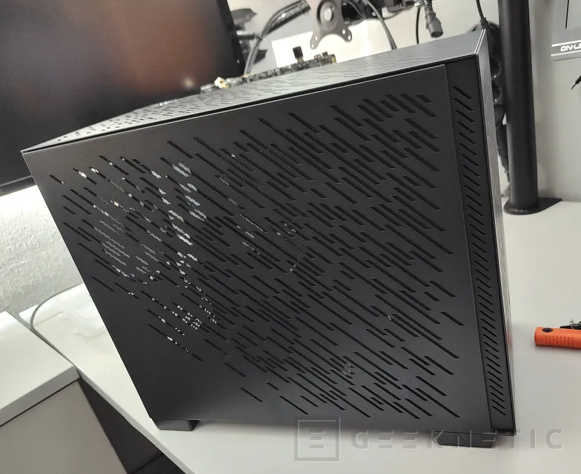 Geeknetic XPG VALOR AIR NANO Review 2