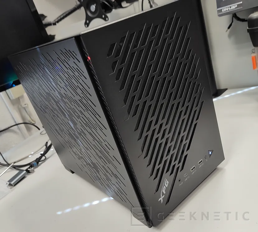 Geeknetic XPG VALOR AIR NANO Review 23