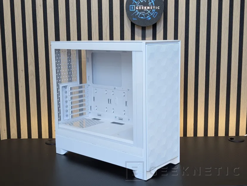 Geeknetic Fractal Design Pop 2 Air Review 2