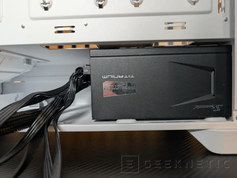 Geeknetic Fractal Design Pop 2 Air Review 17