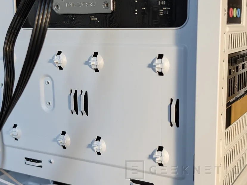 Geeknetic Fractal Design Pop 2 Air Review 20