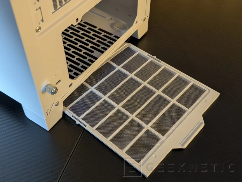 Geeknetic Fractal Design Pop 2 Air Review 13