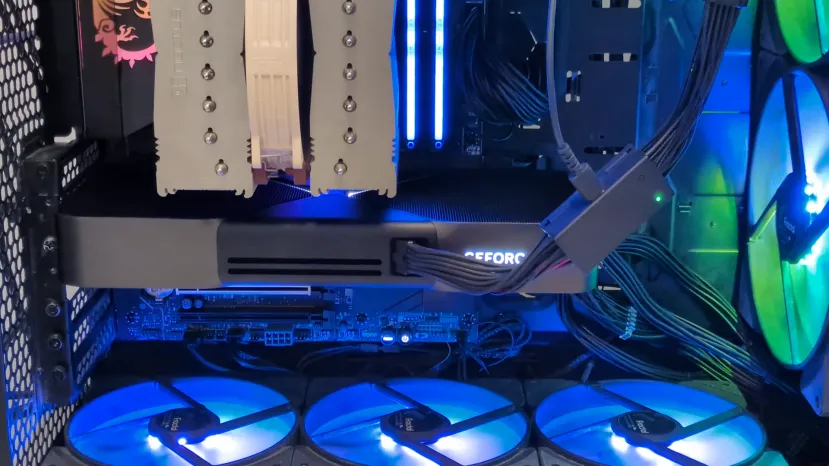 Geeknetic Cybenetics ha mostrado un prototipo de adaptador que protegerá de quemaduras el conector 12V-2x6 de tu tarjeta gráfica 3