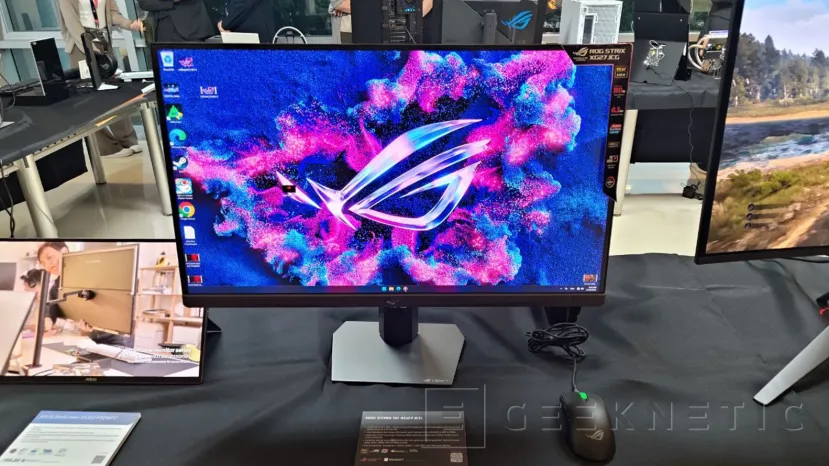Geeknetic ASUS nos muestra sus nuevos monitores gaming con paneles OLED de franjas RGB de última generación en tándem, modo dual y mucho más 8