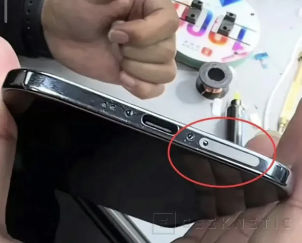 Geeknetic Ingenieros chinos logran lo imposible: instalan una ranura SIM física en el iPhone Air 2