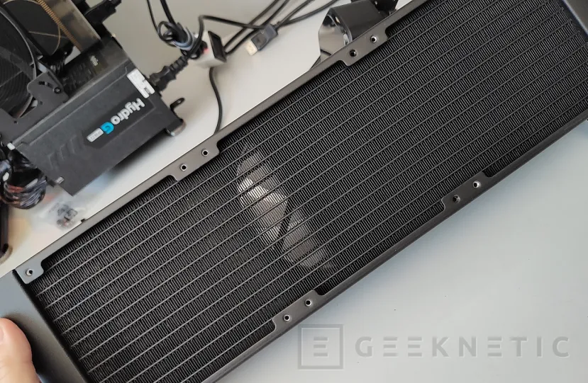 Geeknetic Los 10 Mejores Kits de Refrigeración Líquida 6