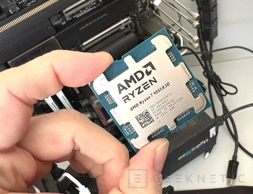 Geeknetic AMD Ryzen 7 9850X3D Review 3