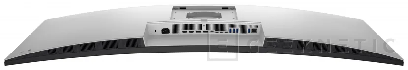 Geeknetic Dell lleva los UltraSharp al límite en el CES 2026 con un monitor curvo 6K de 52 pulgadas y un 32 4K QD OLED profesional 1