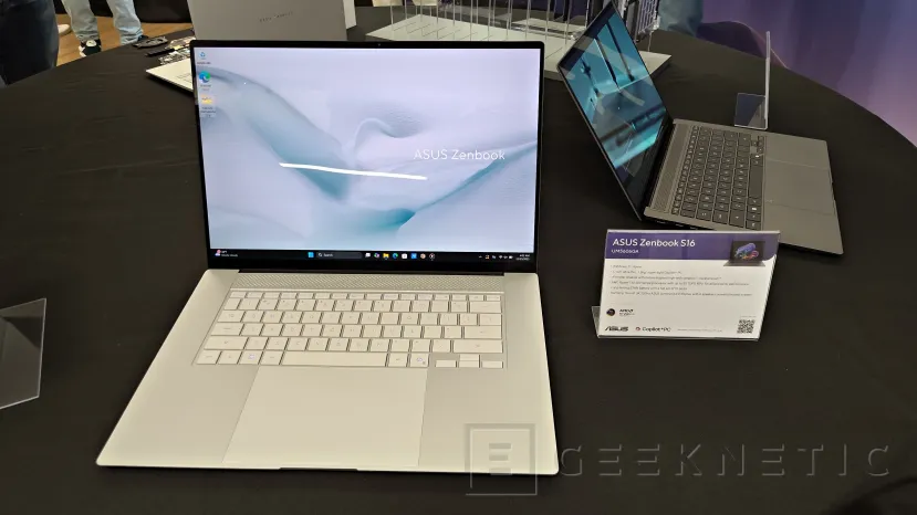 Geeknetic Los Intel Core Ultra 3 Series y los AMD Ryzen AI 400 Series llegan a los ASUS Zenbook S 6