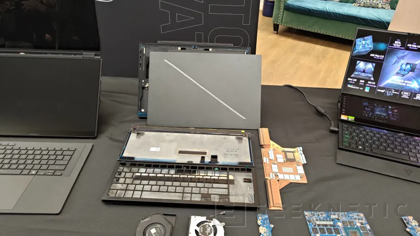 Geeknetic El nuevo ASUS ROG Zephyrus Duo con doble pantalla de 16" llega con los Intel Panther Lake y hasta una NVIDIA RTX 5090  3