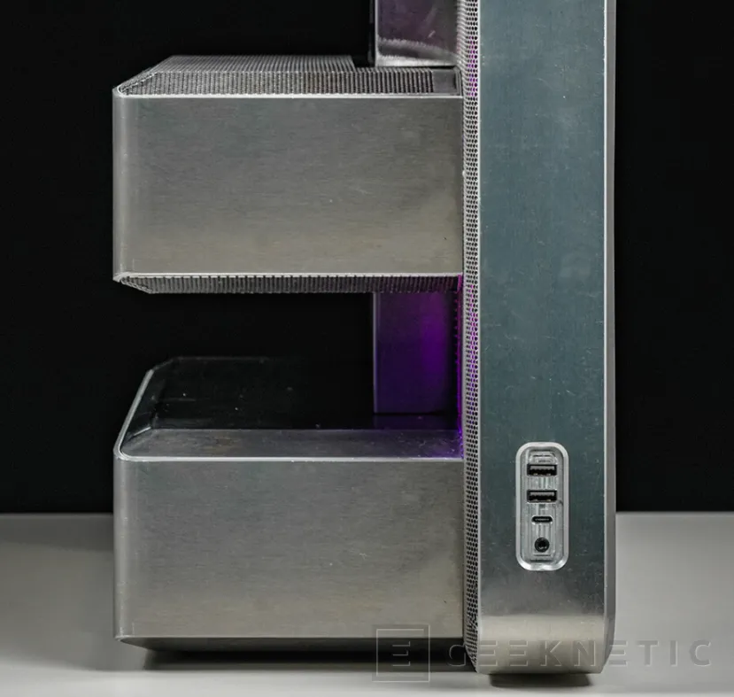 Geeknetic Phanteks ha mostrado el EXO 626, un chasis conceptual abierto que separa los componentes por zonas 1